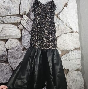 Scott McClintok Lace Floral Mermaid Dress Black Gold Embellished Women's Size 8